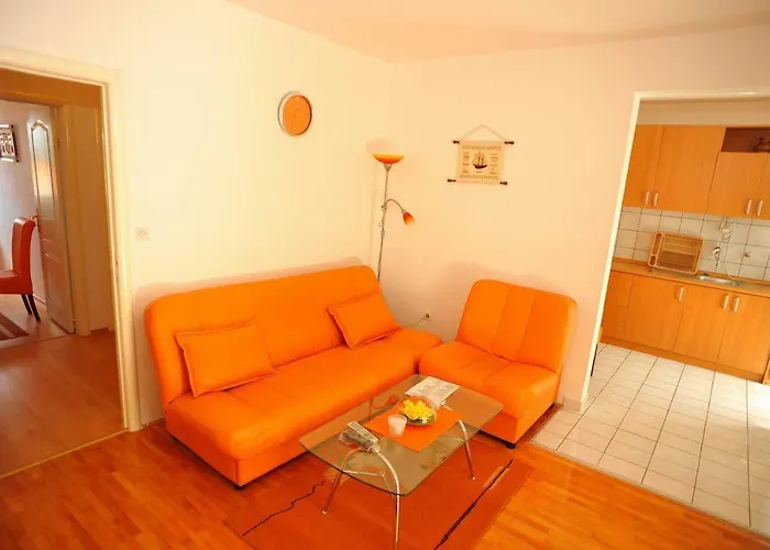 Appartement Seaside With A Swimming Pool Sutivan