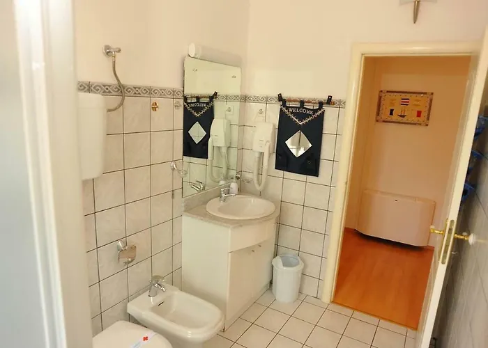 Seaside With A Swimming Pool Appartement Sutivan