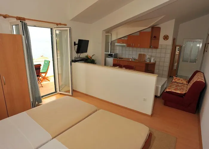 Seaside With A Swimming Pool Sutivan
