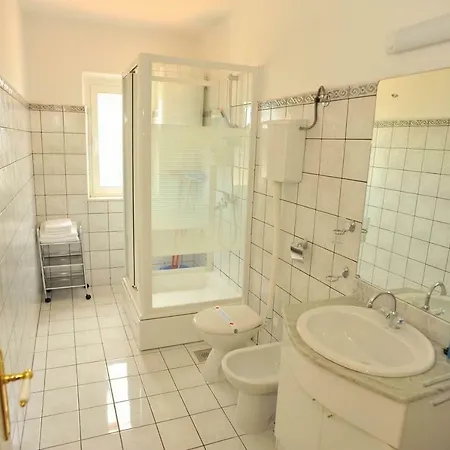 Seaside With A Swimming Pool Διαμέρισμα *